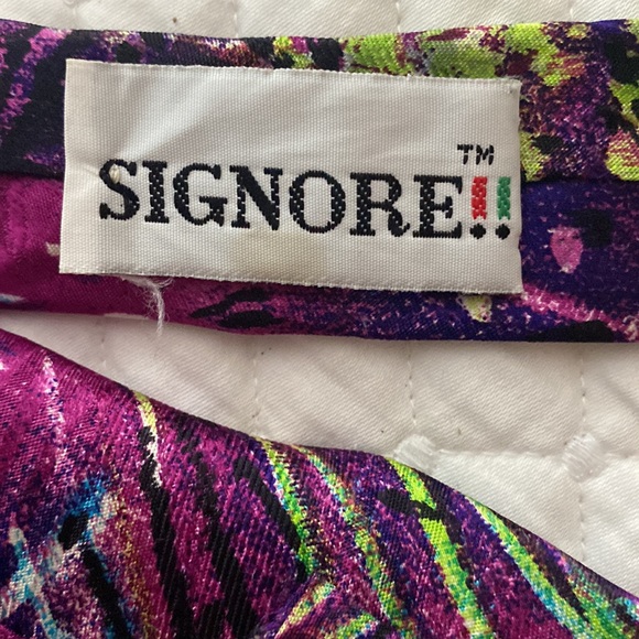 Two Beautiful 100% Silk Ties Egara and Signore!! in very good preowned condition - Picture 5 of 6
